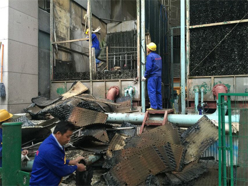 工業冷卻塔的清洗(中央空調冷卻塔清洗視頻)