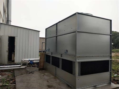 【 河南玻璃鋼冷卻塔】方形冷卻塔的填料和風機是散熱的關鍵